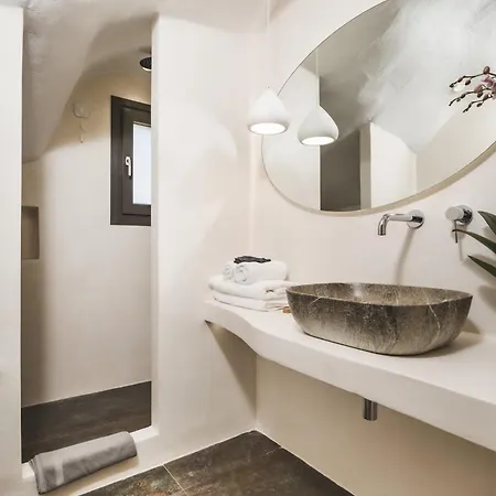 Axopetra Boutique